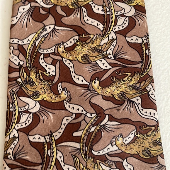 Eaton’s Silk tie rooster (?) pattern - Picture 3 of 5